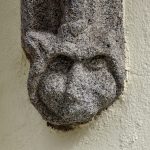 12 – Steinfigur unter dem Erker Haus Hauptplatz 24